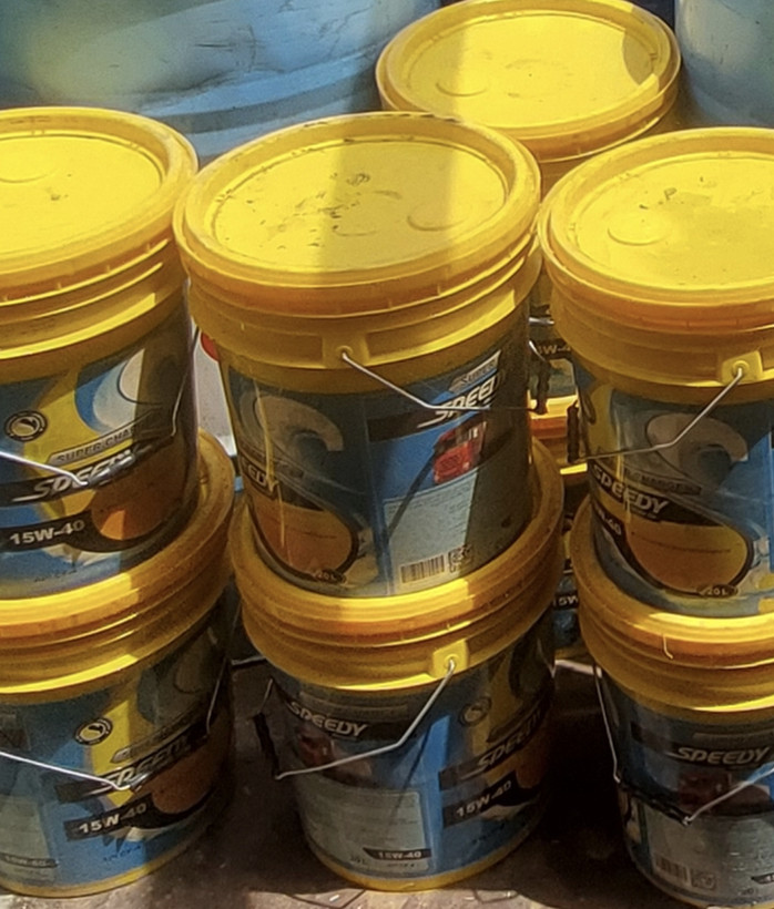 روغن موتور شارژ 15w-40 توربو تک 20 لیتری سپاهان